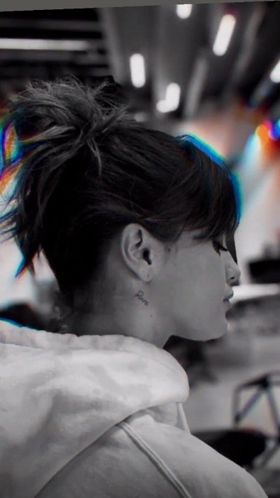 SelenaRare7_'s tweet photo. I vote for Selena Gomez for #ArtistaFavoritaFemenina at #LatinAMAs https://t.co/wsjrPTsJw6