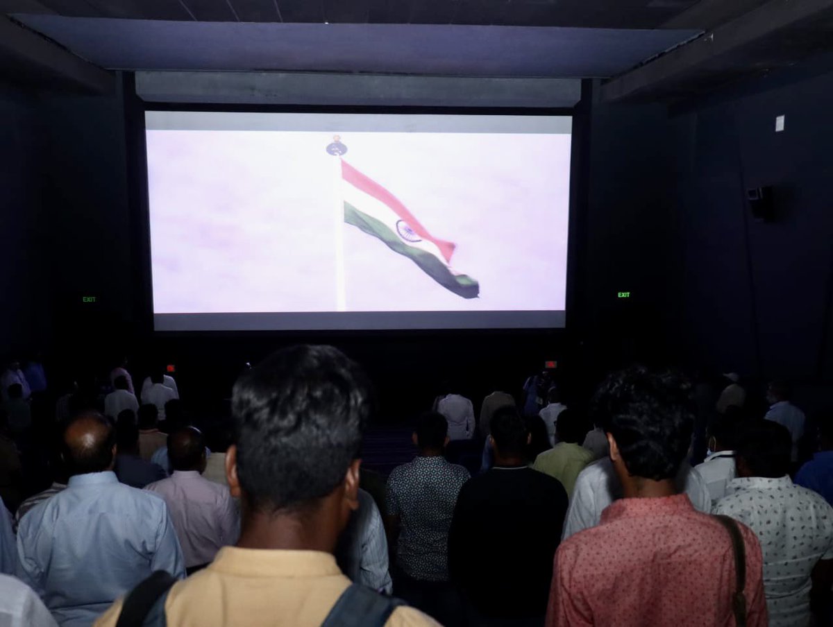 Dev_Fadnavis's tweet photo. Truth is truth !
Only those are opposing #TheKashmirFiles who don’t want the historical truth to be known by the next generations.
#TheKashmirFiles movie is based on historical facts &amp; true events &amp; is telling the truth of Kashmir.
@vivekagnihotri #PallaviJoshi @DarshanKumaar https://t.co/guXIBWjfzW