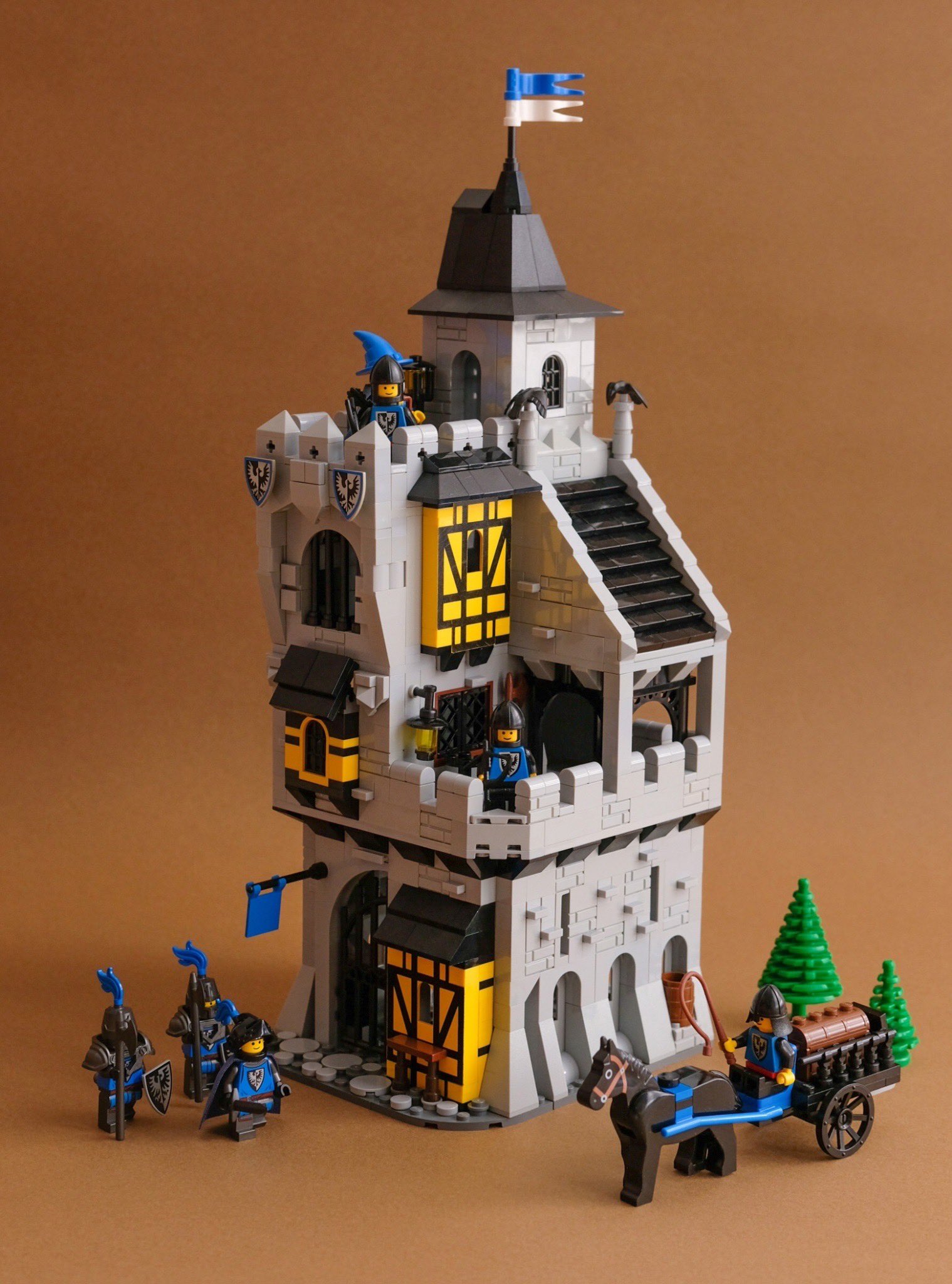 レゴ ブラックファルコン Amazon.co.jp: LEGO Legend Black Falcon's Fortress, 424