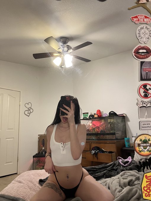 i love sucking dick with my tongue piercing   #nsfwtwt https://t.co/3PxkxX7w0S<a href="/tag/nsfwtwt"class="tags">#nsfwtwt</a>