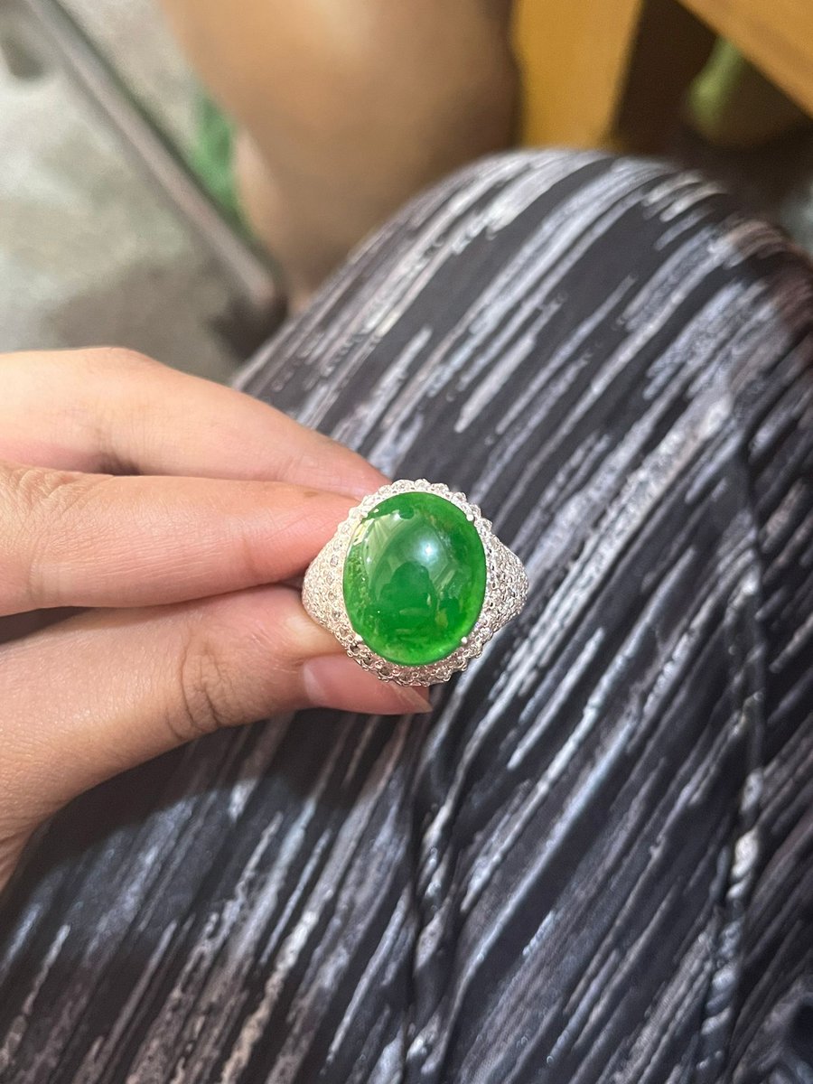 ashpsy111's tweet image. #jade
#meyanmarjade
#burmesejade