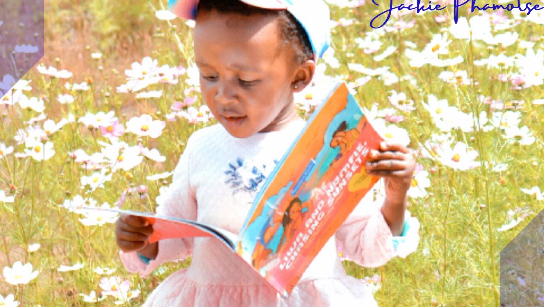 Newtoro1's tweet photo. Baby Sedi is reading Liwa and Nomfie - Chasing Sunsets by @JackiePhamotse. How about you, what are you reading this week? https://t.co/KKKIraQ5a5