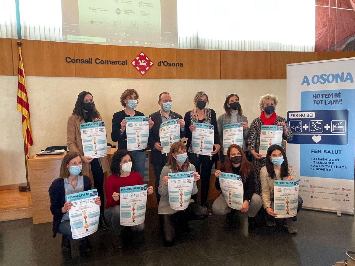 vic_esport's tweet photo. 📷 Presentació a Osona del programa ‘Fes-ho bé per a la prevenció de l’#ObesitatInfantil’

👉 La iniciativa treballa en la millora dels hàbits saludables #FeshoBe 🍊🍅🚴🏻‍♀️🏃🏾🛏 https://t.co/FoRAQImvN5