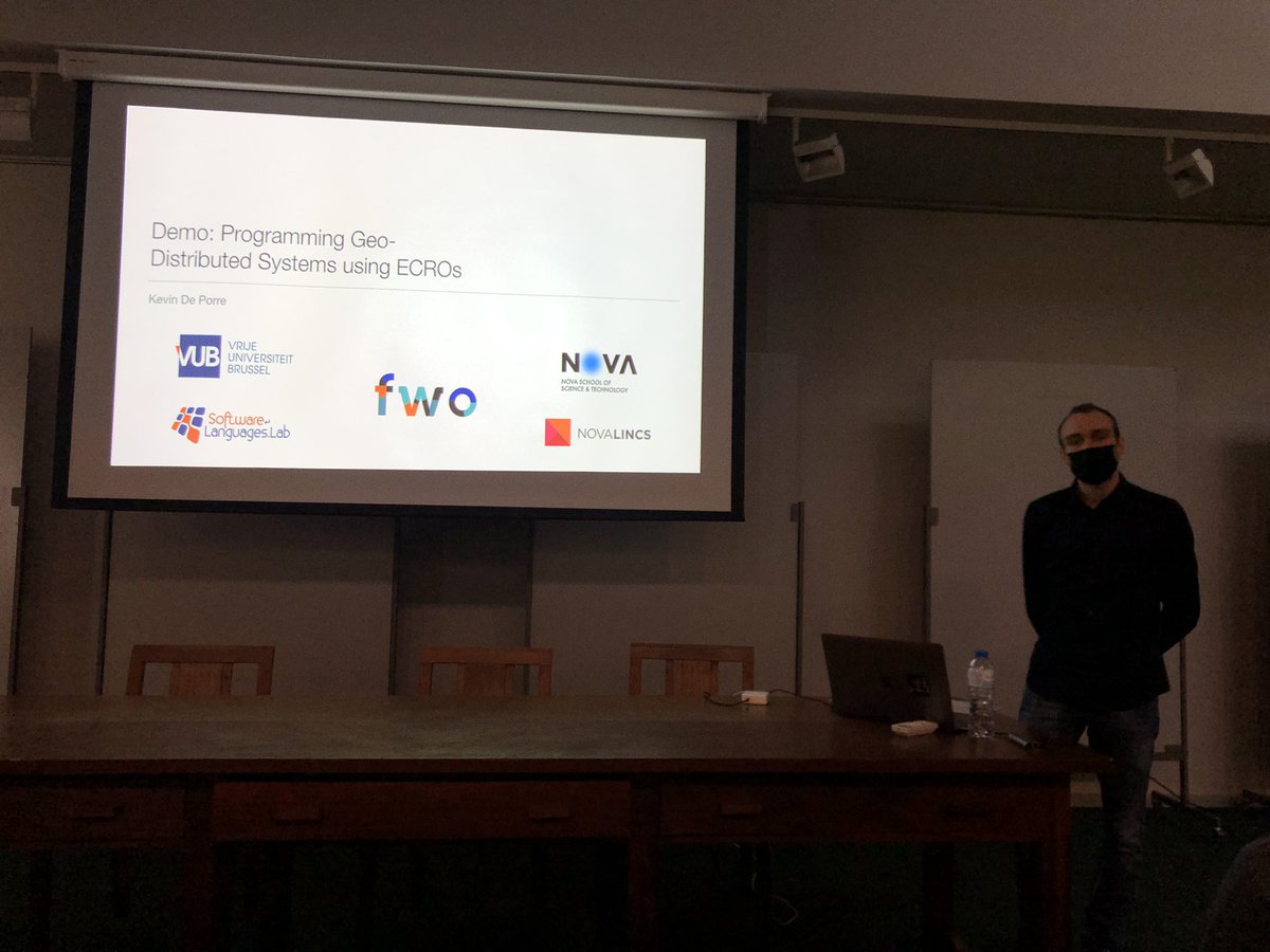 <a href="/KevinDP55/">Kevin De Porre</a> demoing ECROs <a href="/programmingconf/">‹Programming› 2025</a> in Porto More info at  soft.vub.ac.be/Publications/2…