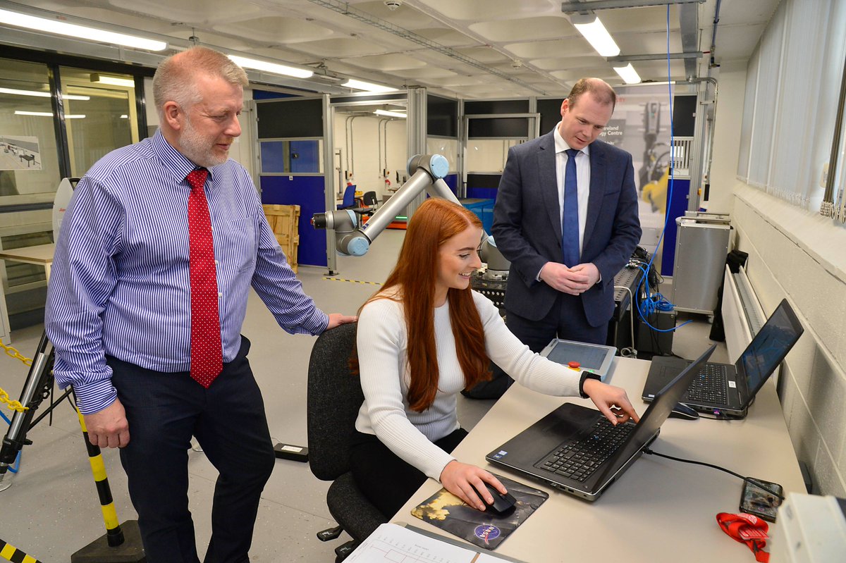 .<a href="/Economy_NI/">Economy NI</a> announces more than £170m in City Deal funding for <a href="/QUBelfast/">Queen's University Belfast 🎓</a> innovation projects

#BRCityDeal 

economy-ni.gov.uk/news/lyons-ann…