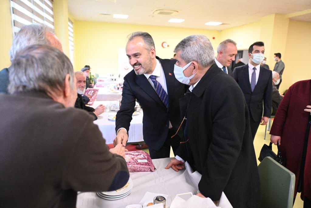 Alinur Aktaş