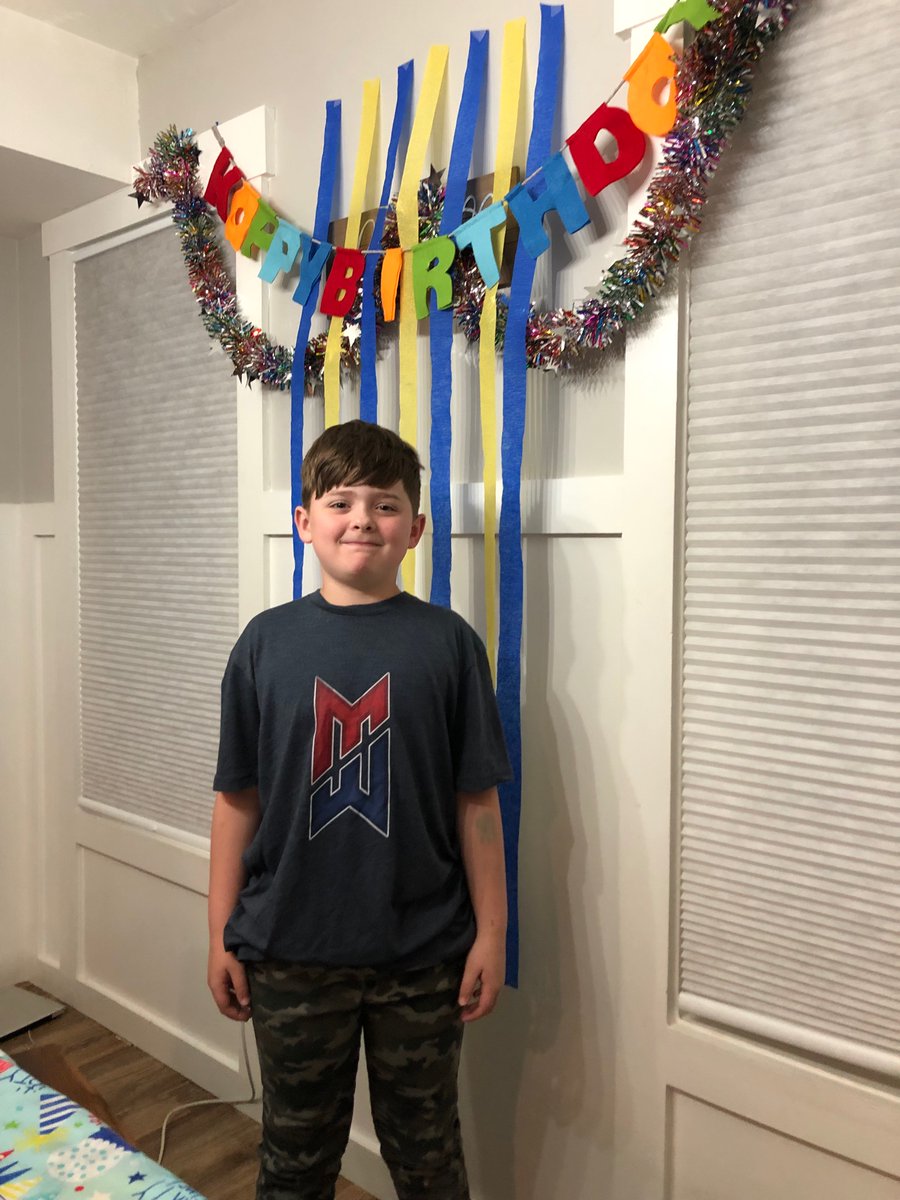 whdavis's tweet photo. @malikwillis thank you for being an inspiration to my son. Today on his 9th birthday he watched your #proday over breakfast and then his eyes lit up when he opened his present—a shirt from your store. Happy Birthday, Drake! https://t.co/dcNnsnGJ8u