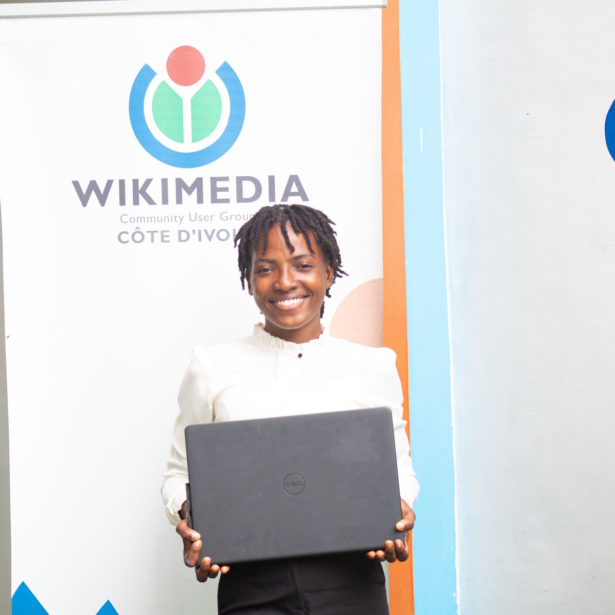 siganelie's tweet photo. Mlle Beraca Digle, notre championne contributrice 🤗 !
Lors de la formation #Wikipedia aux étudiants du #DEPJ de @InstitutMedias, elle a fait +50 contributions éditoriales à partir de son téléphone mobile !
Ce cadeau de @Wikimedia_CIV Pour l’encourager à contribuer davantage. https://t.co/GHenuOsNtR