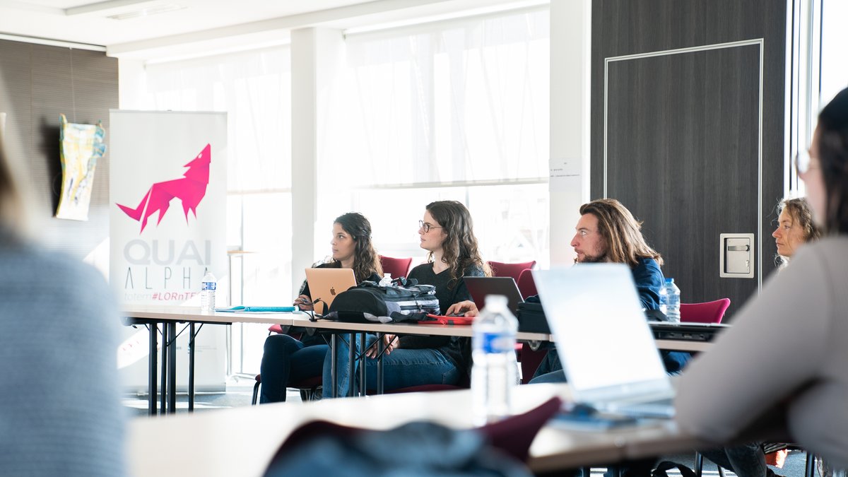 quaialpha's tweet photo. Let's goooo 🏁
La nouvelle promotion de #startups met rapidement les mains dans le cambouis. Les porteurs de projet attaquent la première phase de leur nouvelle aventure entrepreneuriale, celle de la #starterclass, pendant 3 mois !🙌
#LaBatailleNeFaitQueCommencer https://t.co/1d6T1RldCX