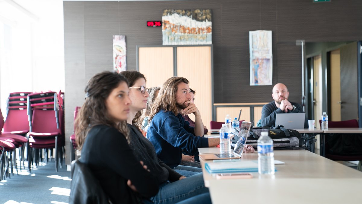 quaialpha's tweet photo. Let's goooo 🏁
La nouvelle promotion de #startups met rapidement les mains dans le cambouis. Les porteurs de projet attaquent la première phase de leur nouvelle aventure entrepreneuriale, celle de la #starterclass, pendant 3 mois !🙌
#LaBatailleNeFaitQueCommencer https://t.co/1d6T1RldCX