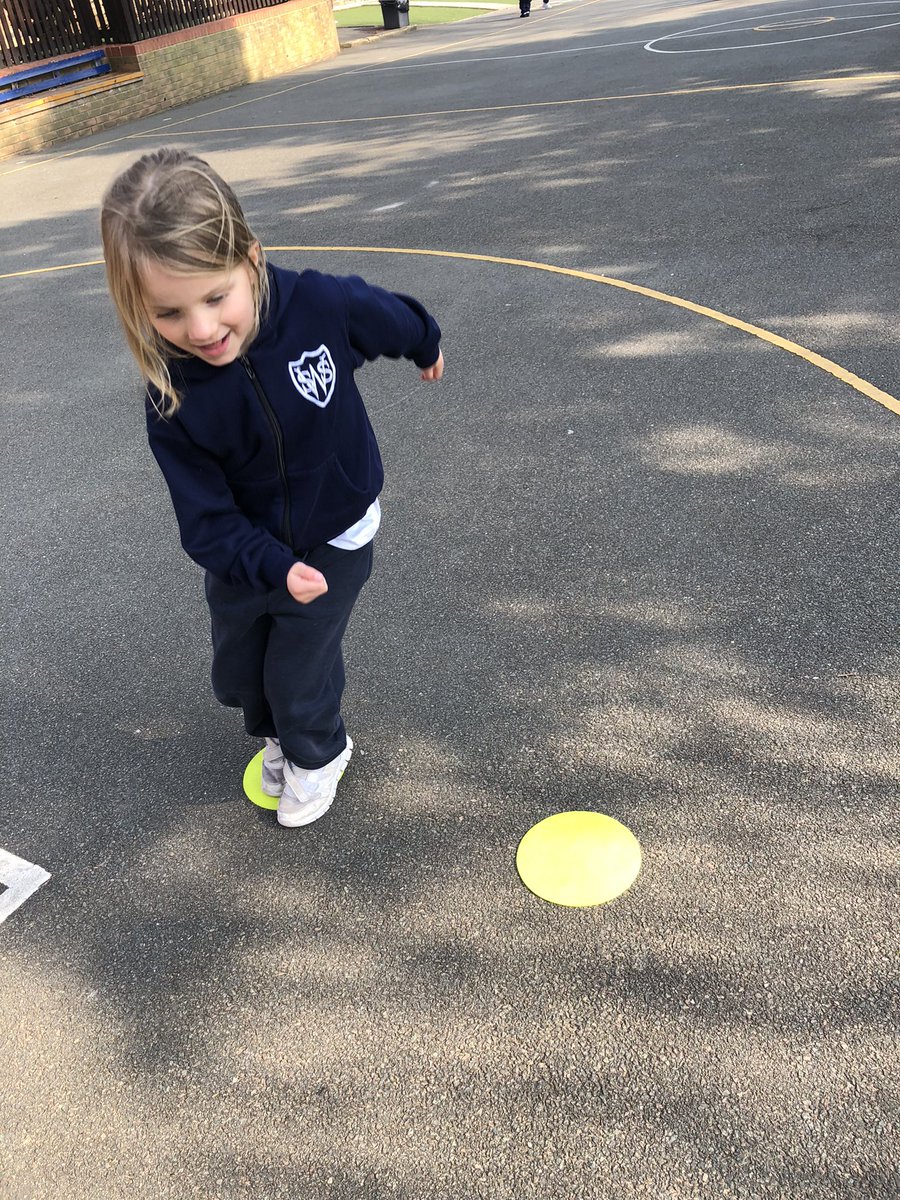 StWystansSport's tweet photo. KG and Form 1 have been practising for their house multi-skills this morning, mastering their speed bounce and bean bag relay runs! ๐ #preprepPE #stwystans @StWystans https://t.co/oYYT9KmL3j