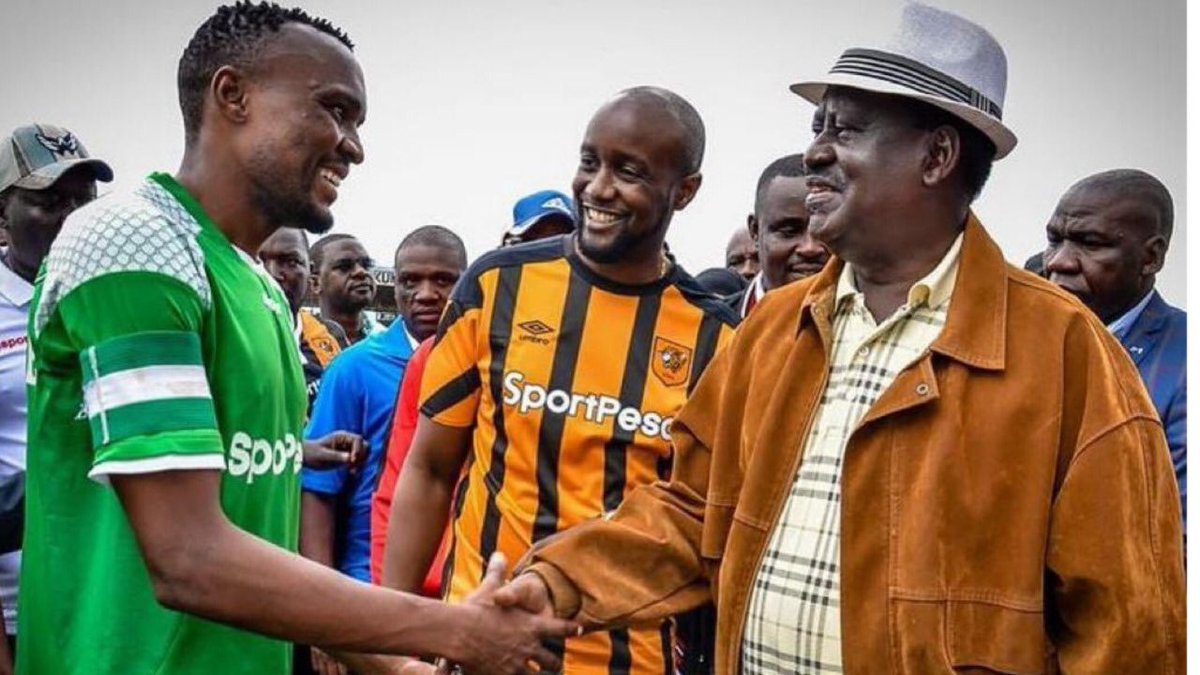 I am honored to be able to support football players from their earliest days. We have sports projects that are coming up and that is just the beginning. Kusupport youths ni kitu nimefanya before na ntaendelea kufanya. 

#2022Hatubahatishi #CaptainRonaldKarauri