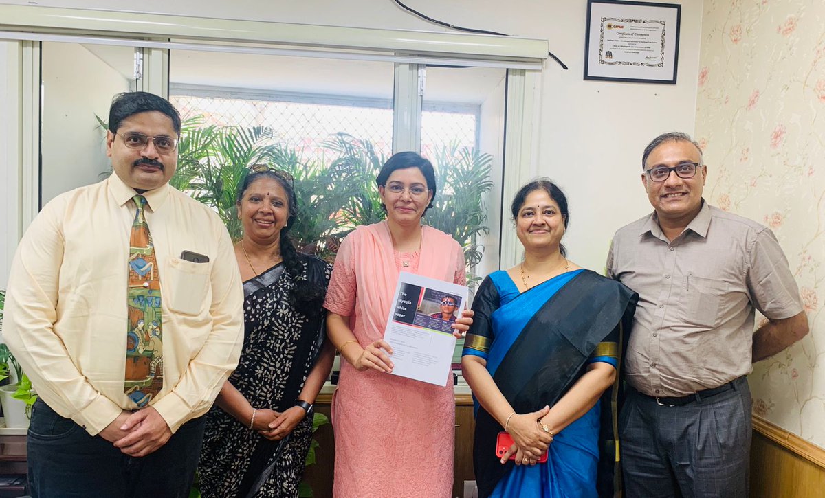 EduMinOfIndia's tweet photo. On the occasion of #WorldOptometryDay, members of the Optometry Council of India made a presentation to the Ministry of Education, GoI on prevention and early detection of #myopia. @EduMinofIndia is committed to the eye health and well-being of all students. https://t.co/TMR1NbIyS8