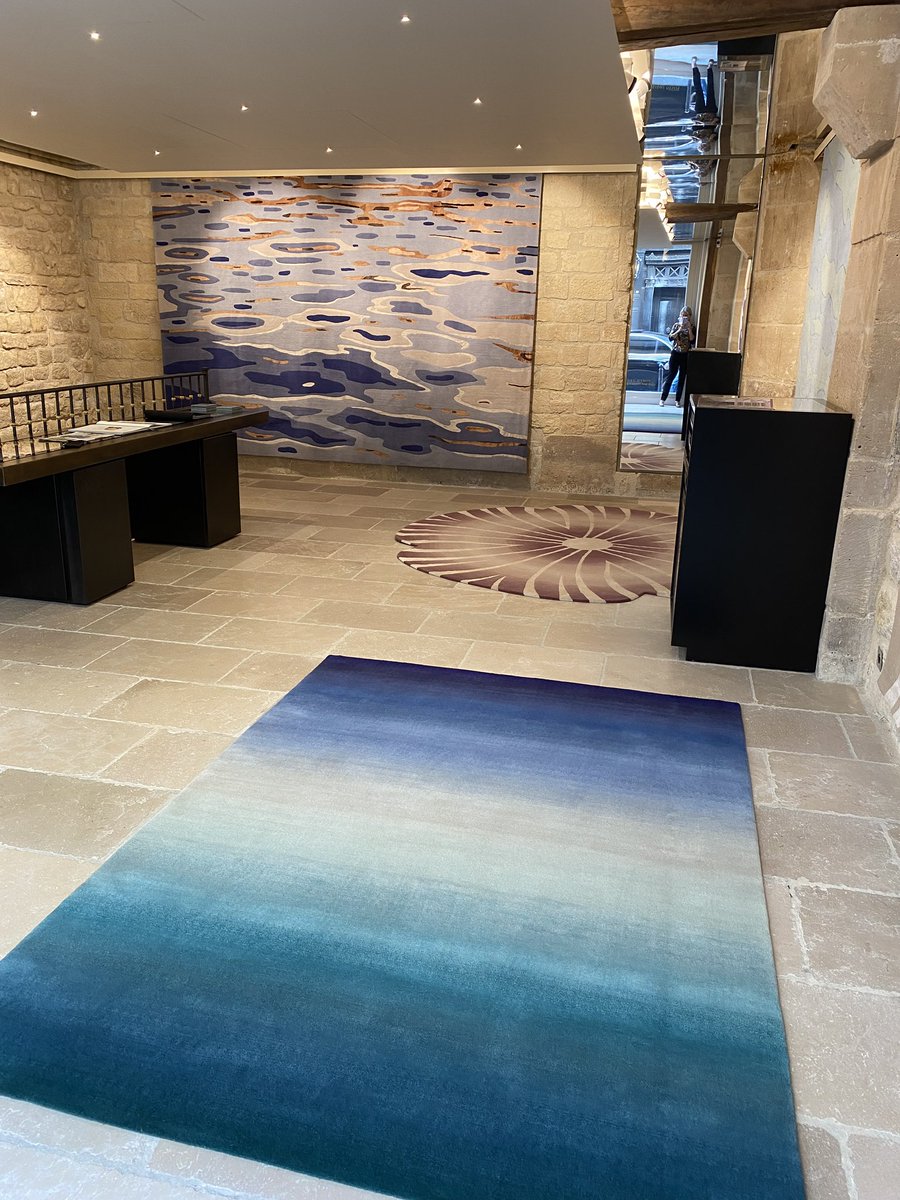 DeirdreDysonRug's tweet photo. In Paris for @ParisDecoOff ? Deirdre Dyson & her French team are delighted to welcome you to her 12 rue des saints-pères Gallery to introduce her new rug collection ‘All at Sea’
#ParisDesign #BespokerugsParis #decooff22 #mo22
#maisonobjet22 https://t.co/32bsh074gG