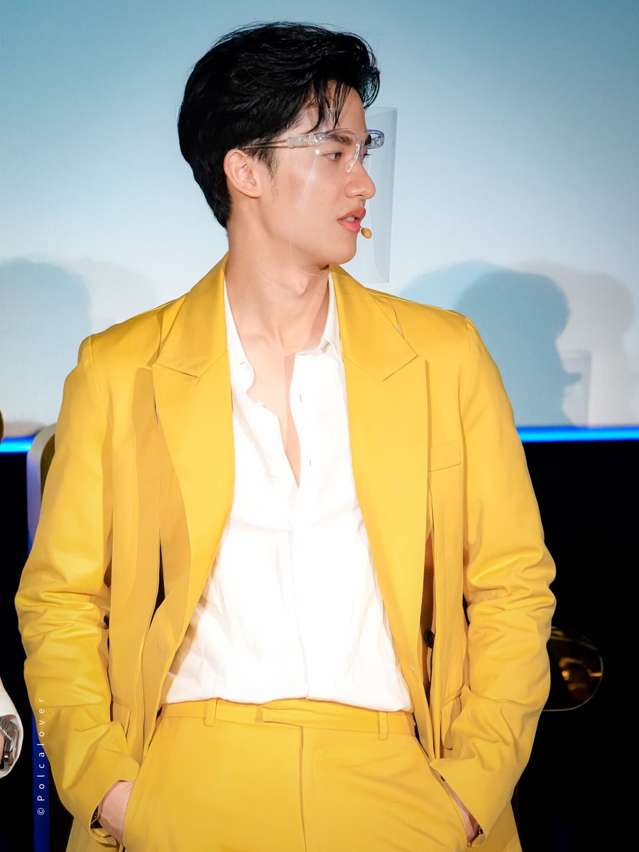 PolcaLover's tweet photo. a : นายคือใคร
b : ฉันคือเต้ แฝดเต แฮร่ 555
#NTFirstClassCinemaxTayNew
#Tawan_V @Tawan_V https://t.co/FHRryonkoH