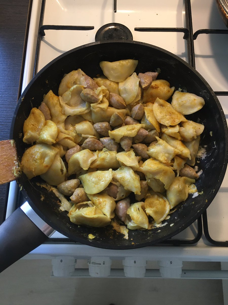 kirikur0tt's tweet photo. mõni naine vb siiski ei kuulu kööki.. https://t.co/UY9DelxhU6