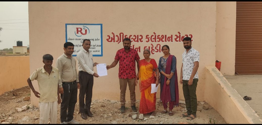 VKPatel67's tweet photo. @DaoSabarkantha...શ્યામાપ્રસાદ મુખર્જી રુરબન મિશન અંતર્ગત મુ.બહેડિયા, તા. ખેડબ્રહ્મા ખાતે બનાવેલ...Agriculture Collection Center ની મુલકાત લીધી... https://t.co/k9aTNIRQV9