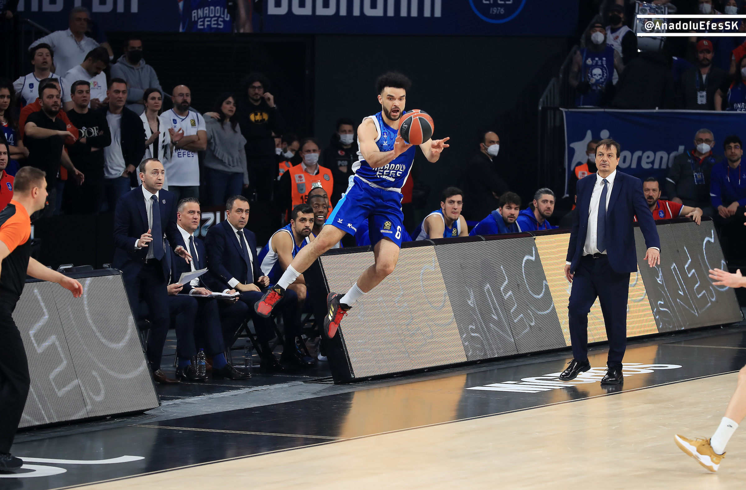 Efes Real Maçından Bir Kare