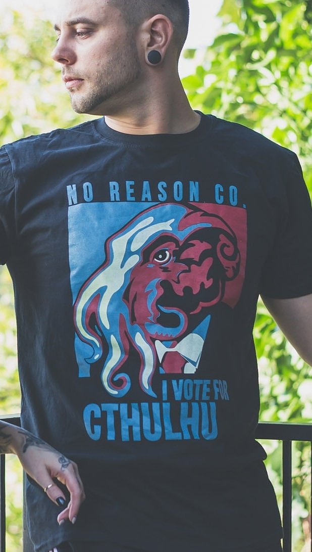 NoReasonSA's tweet photo. Cthulhu for president...
https://t.co/FtUhzllwvz #noreasonclothing #apparel #southafrica #allhailcthulhu https://t.co/6TCqch63h5