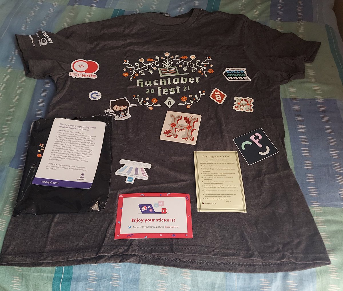 RatanShreshtha's tweet photo. Finally got it after a really long wait 😜

#hacktoberfest https://t.co/dhmEo65gvN