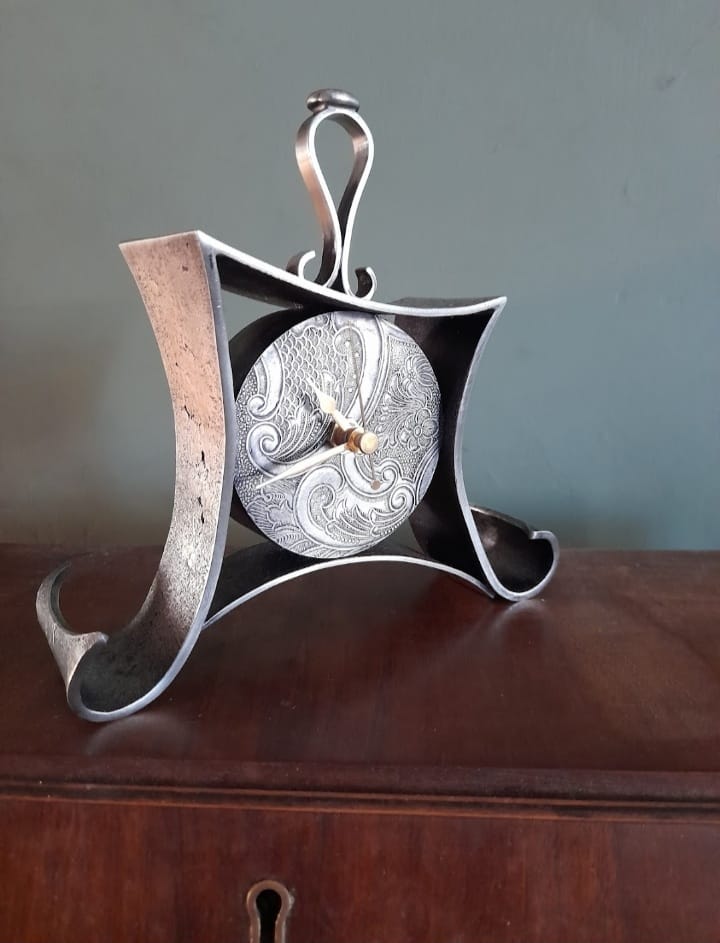 Our Carriage clock is a  popular design which continues to be sold as wedding presents and anniversary gifts. #sheffieldmade #sheffieldgifts #clocks #carriageclock #pewter #handmadewithlove #quirkymetalssheffield #quirkygifts #quirky #madeinyorkshire #gifts #clock #madeinbritain