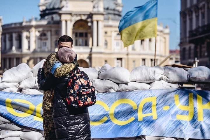 avalaina's tweet photo. Life goes on 🇺🇦
It’s Odesa. 
Photo Oleksandr Medvedenko 
#StandWithUkraine https://t.co/jHtT6xxeRQ