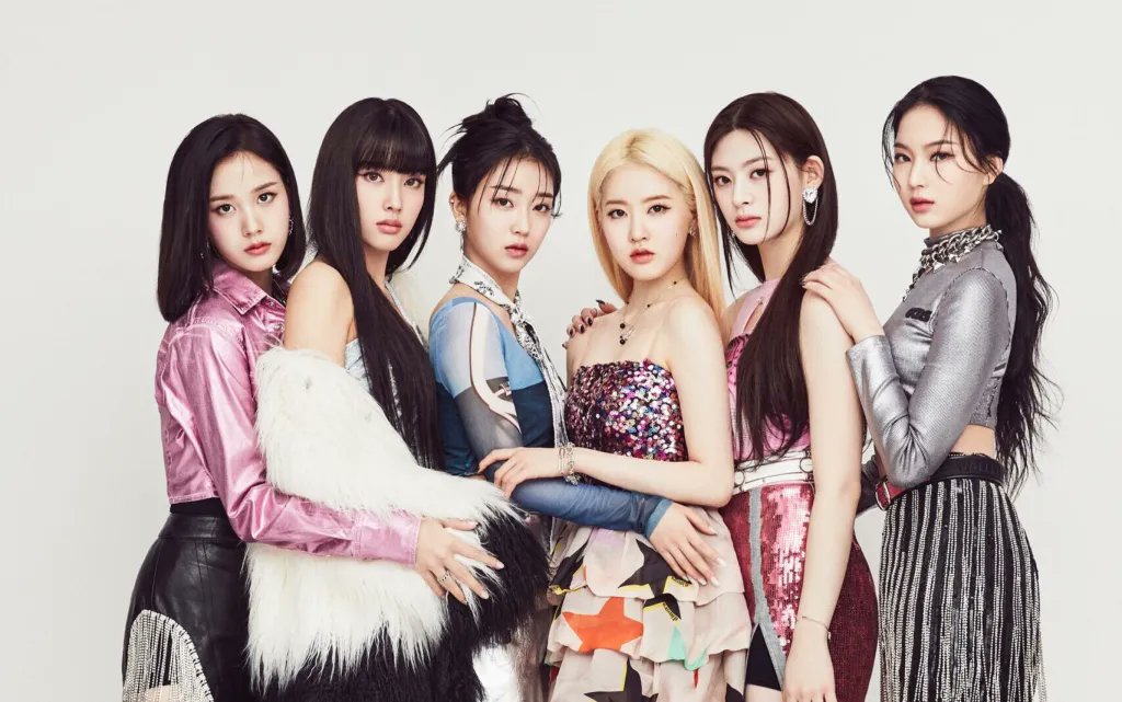 ImpactGame_es's tweet photo. ๐ฅ NOVEDAD #KPOP ๐ถ
ยกYa tenemos aquรญ el segundo EP de #STAYC, que incluye el exitazo #RUN2U! El espectacular ritmo de #YOUNGLUVCOM os espera, ยกa por รฉl! Seguid el sonido, estรก muy cerca...
...KLIC: https://t.co/1kfMmAihfb https://t.co/wnocrFYDc3