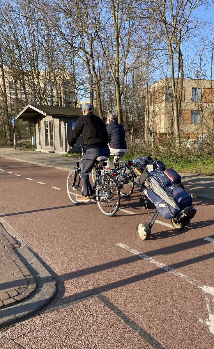 anna holligan 🎙 tweet media