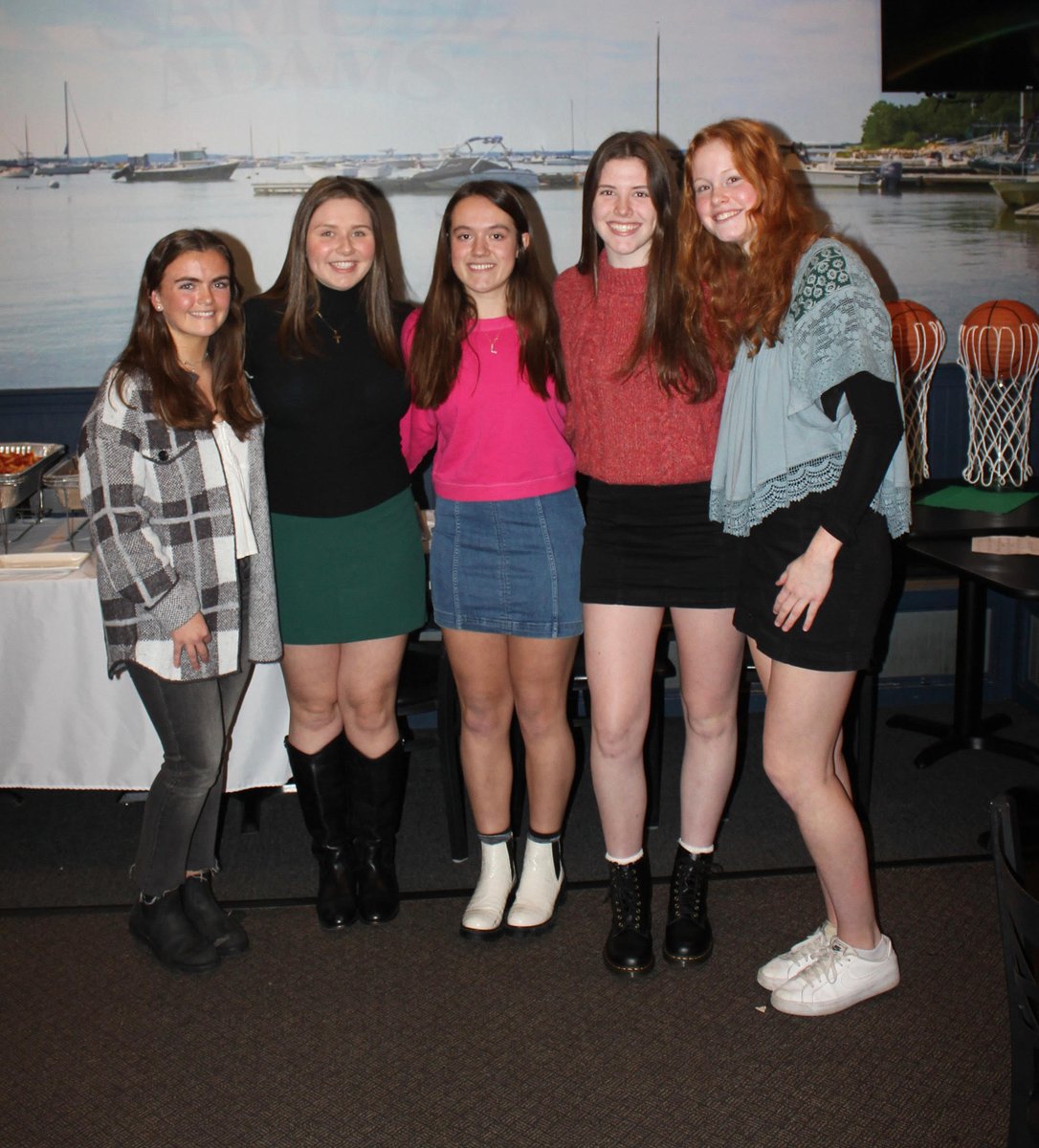 Sports around town: Girls hoops team celebrates banquet dlvr.it/SMC9jh