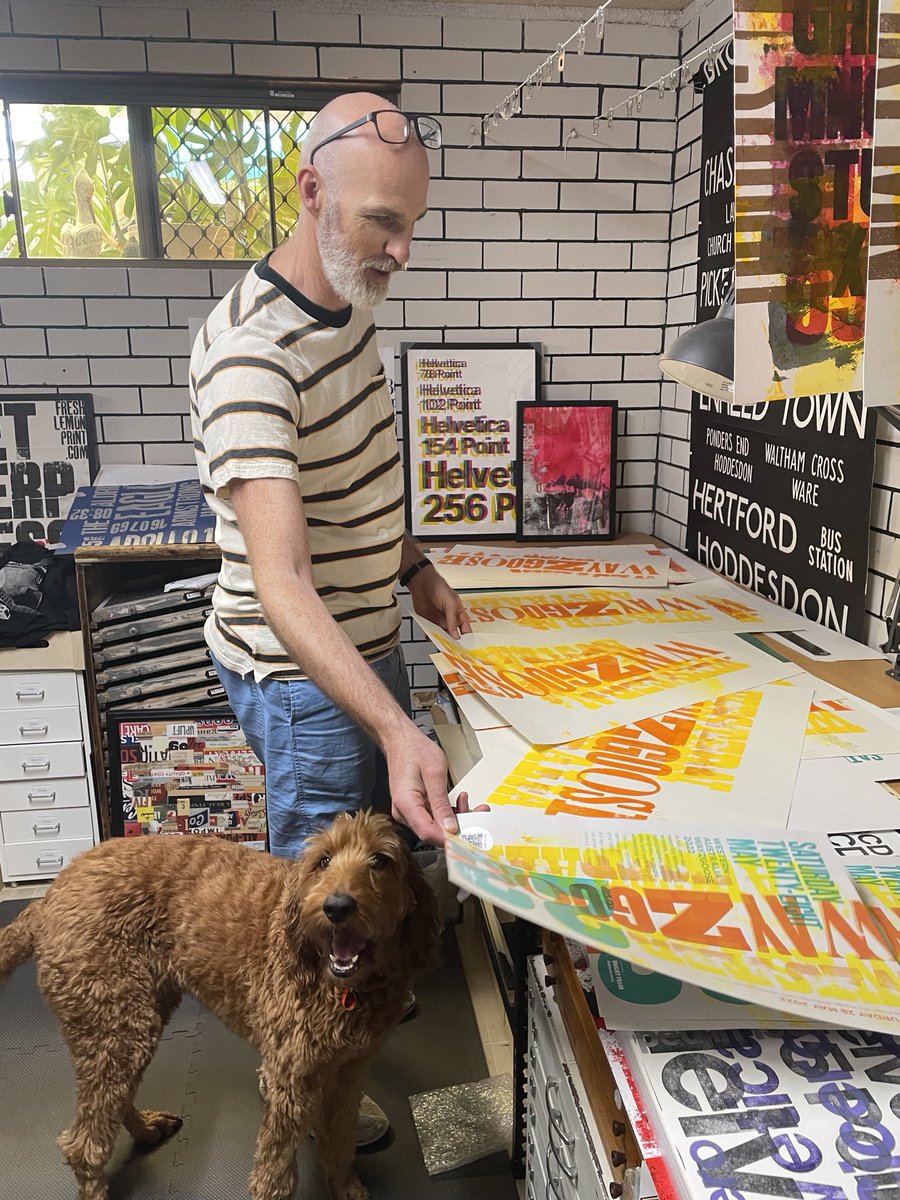 brightpress_'s tweet photo. At Fresh Lemon HQ with @freshlemonprint and Nellie doing some planning for Wayzgoose 2022! Are you joining us on Saturday 28th May? More info and rego in link:
https://t.co/rh8JMi6Mnw https://t.co/BsBdCVeVJe