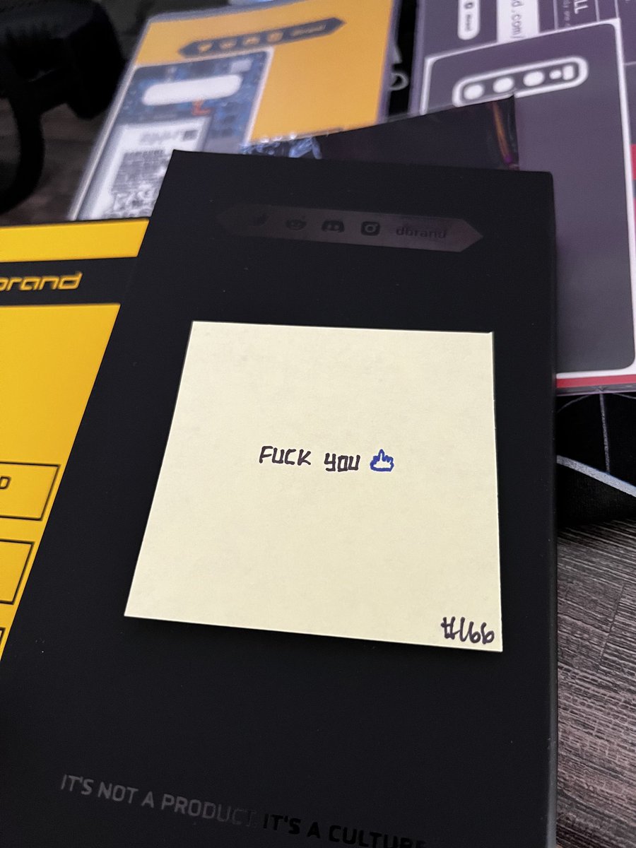 JobenIRL's tweet photo. 🖕🏼🤗 nice touch… Thanks ⁦@dbrand⁩ ⁦@Mrwhosetheboss⁩ ⁦@MKBHD⁩ https://t.co/FJwilSv6gu