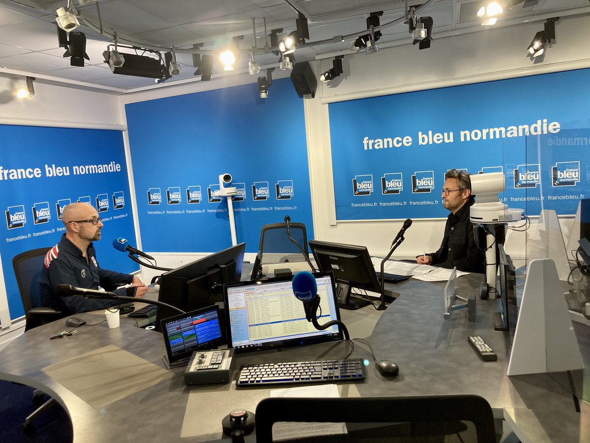 En direct sur @fbleuhnormandie @F3bnormandie avec #loiclachenal @operaderouen qui parle de la soirée des Scènes solidaires pour la paix Sam 26 mars à 20h a Rouen #SolidariteUkraine #Paix