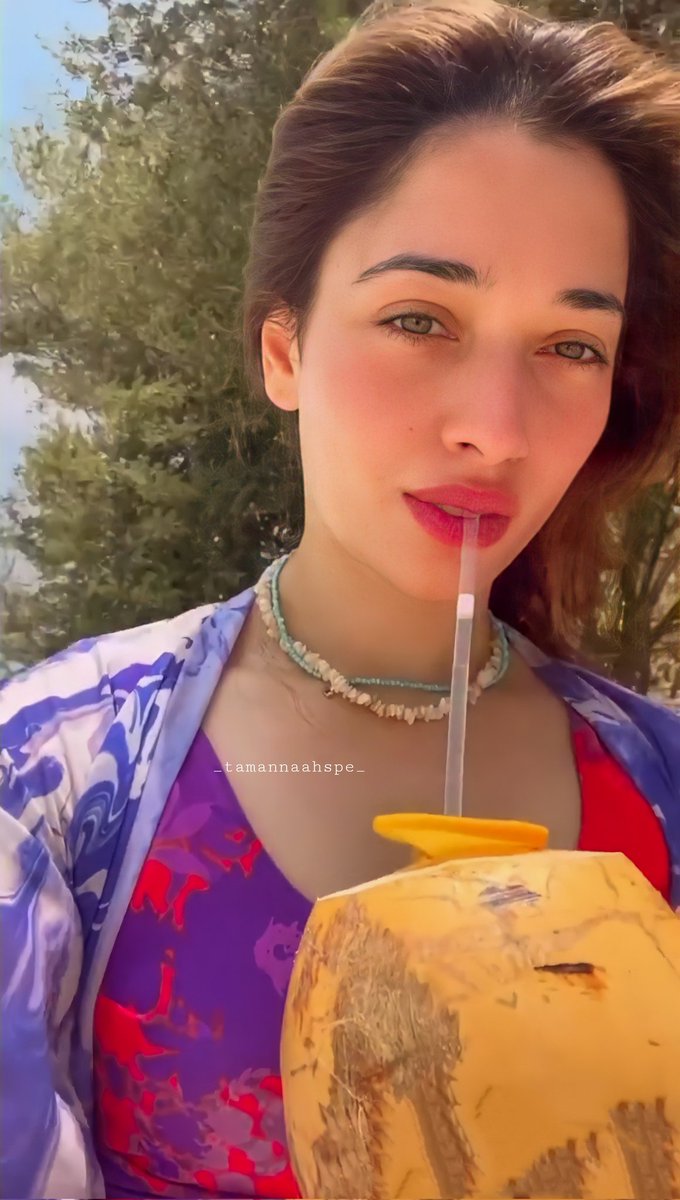 ott_release's tweet photo. Morning Glowing in @tamannaahspeaks face ❤️😍

#Tamannaah #TamannaahBhatia #Tamanna #tamannaahspeaks #tamannahot #TamannaahBhatia𓃵  #tamannah #actresshoutout #ActressHub https://t.co/MIp2U21LPe