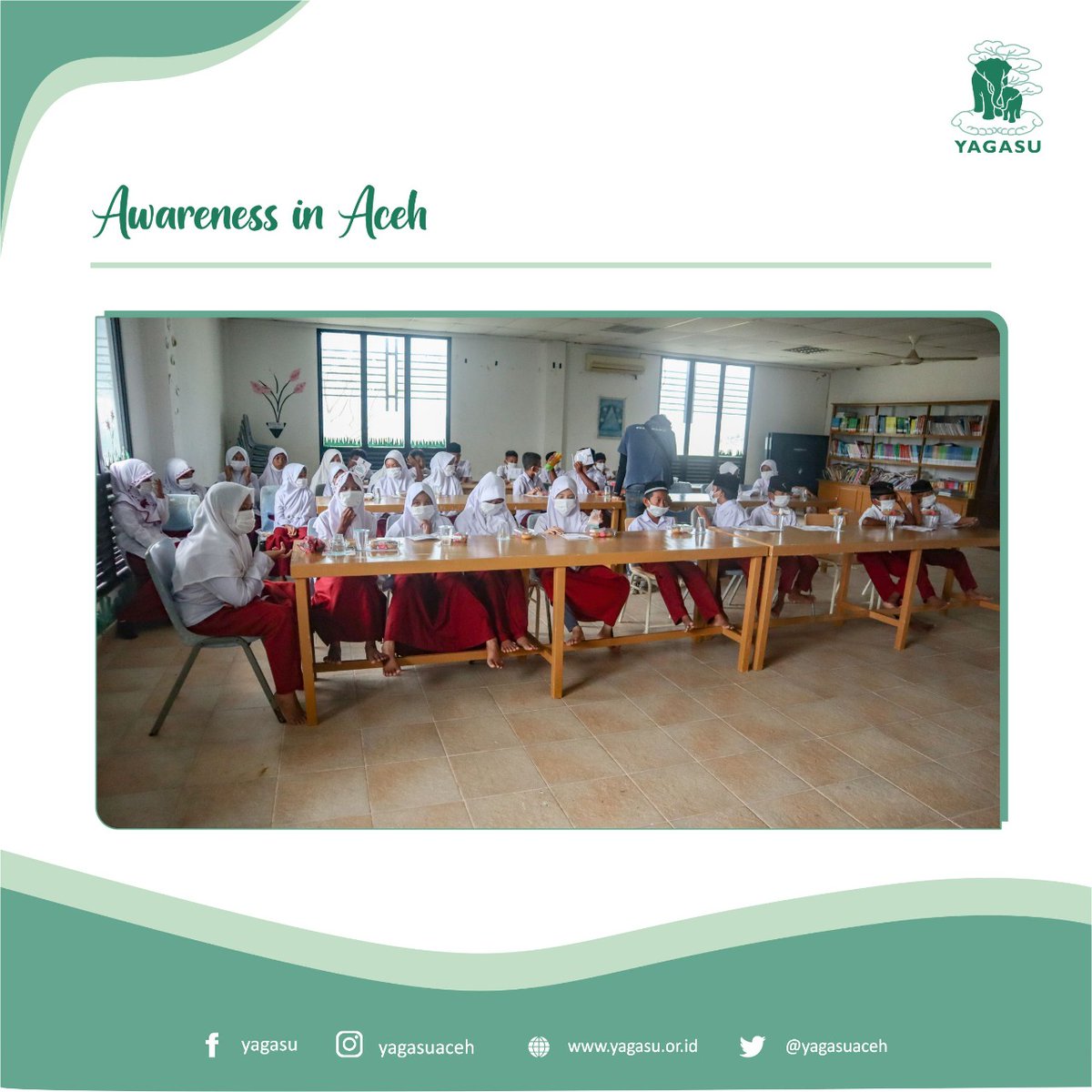 yagasuaceh's tweet photo. The children were given introductory material about Mangrove plants and their role in the environment. After being given the material, the children were also invited and taught how to plant and care for Mangroves. https://t.co/oJHiEIq3UV