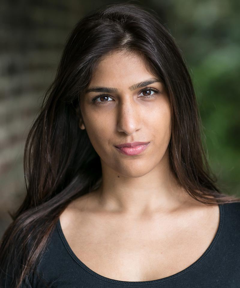 Wishing Anisha a safe journey into the west for her first day of filming on a fabulous new television comedy 👍 break a leg Anisha…the team at SHM 😄