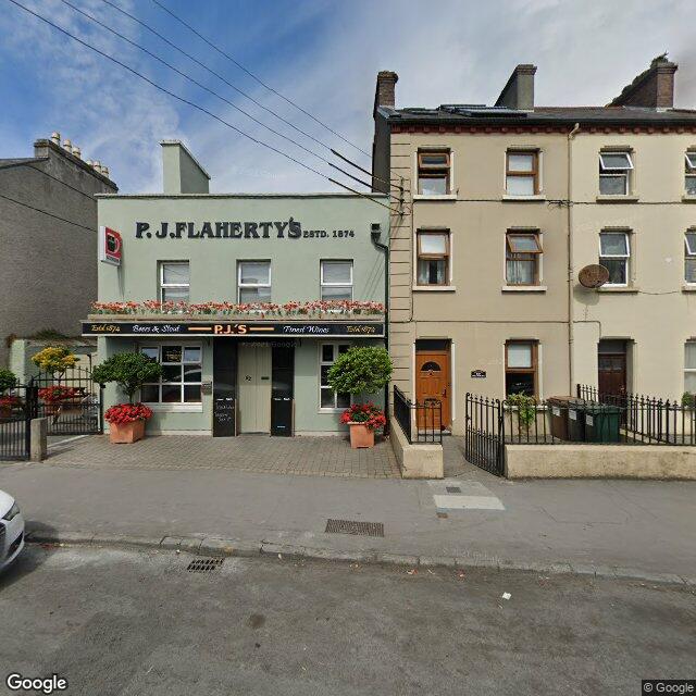 randompubbot's tweet image. P.J. Flaherty's; 82 Lower, Salthill, Co. Galway, Ireland google.com/maps/place/?q=…