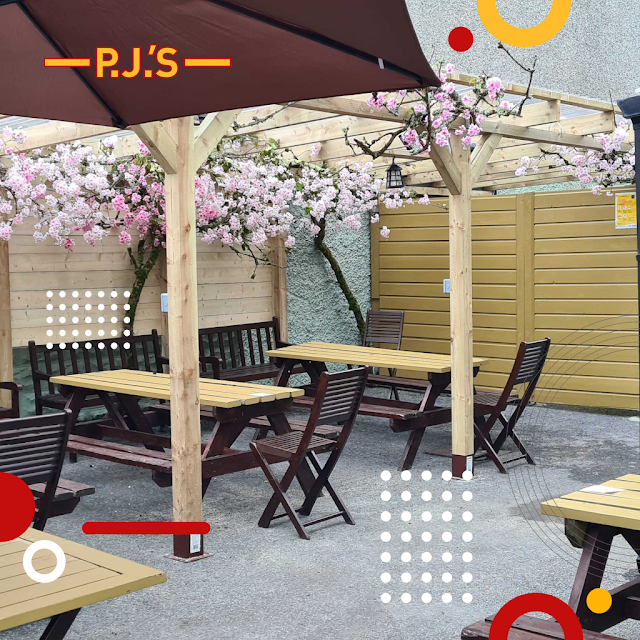 randompubbot's tweet image. P.J. Flaherty's; 82 Lower, Salthill, Co. Galway, Ireland google.com/maps/place/?q=…