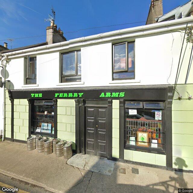 randompubbot's tweet image. The Ferry Arms; Ferry Point, The Dockyard, Co. Cork, Ireland google.com/maps/place/?q=…