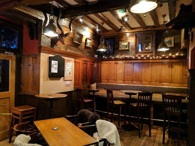 randompubbot's tweet image. Lower Chequer; Crown Bank, Cheshire, Sandbach CW11 1DB, UK google.com/maps/place/?q=…
