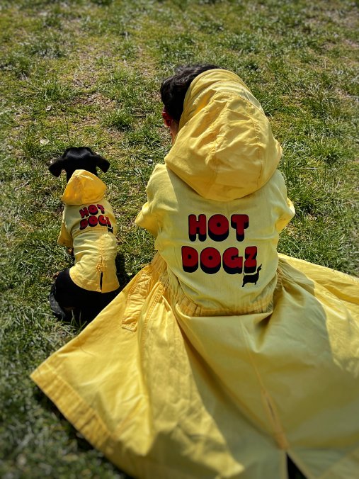 📢Product Launch📢

Rainy days just got easier, check out our super stylish raincoats. Let us know what you think about our first product and photoshoot.😍🐕‍🦺

#dogs #dog #doglovers #nft #doge