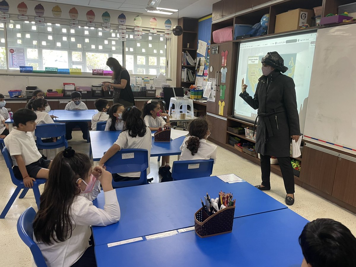 SaigalRidhi's tweet photo. We are the explorers!
Year 2 teachers @TBS_Delhi dressed up as the famous explorers from the past to introduce the next unit ‘The Explorers’ in Humanities. Ss moved from one station to another to interact with various explorers. #Hooktask , #Roleplay , #TBSDelhi https://t.co/vusFfFAyZo