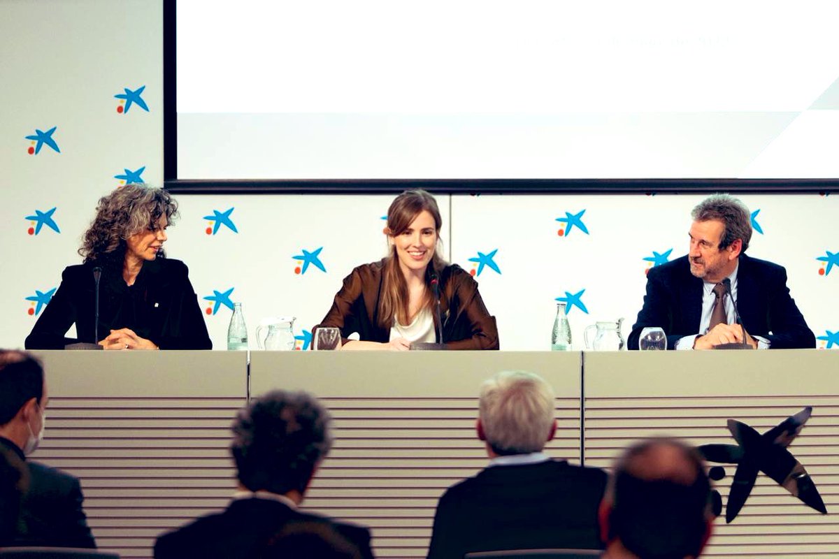 Victòria Alsina Burgués (@_victoriaalsina) on Twitter photo Feliç de tornar a veure cares conegudes d'<a href="/ESADE/">Esade</a>, ara com a consellera, per poder parlar dels grans reptes del #governobert juntament amb <a href="/mercecrosas/">Mercè Crosas</a>. Gràcies a Leandre Mayola i a tot el #ClubDireccióPública <a href="/ESADEAlumni/">Esade Alumni</a> per convidar-me al col·loqui al <a href="/CaixaForum_CAT/">CaixaForum</a>. Feliç de tornar a veure cares conegudes d'<a href="/ESADE/">Esade</a>, ara com a consellera, per poder parlar dels grans reptes del #governobert juntament amb <a href="/mercecrosas/">Mercè Crosas</a>. Gràcies a Leandre Mayola i a tot el #ClubDireccióPública <a href="/ESADEAlumni/">Esade Alumni</a> per convidar-me al col·loqui al <a href="/CaixaForum_CAT/">CaixaForum</a>.
