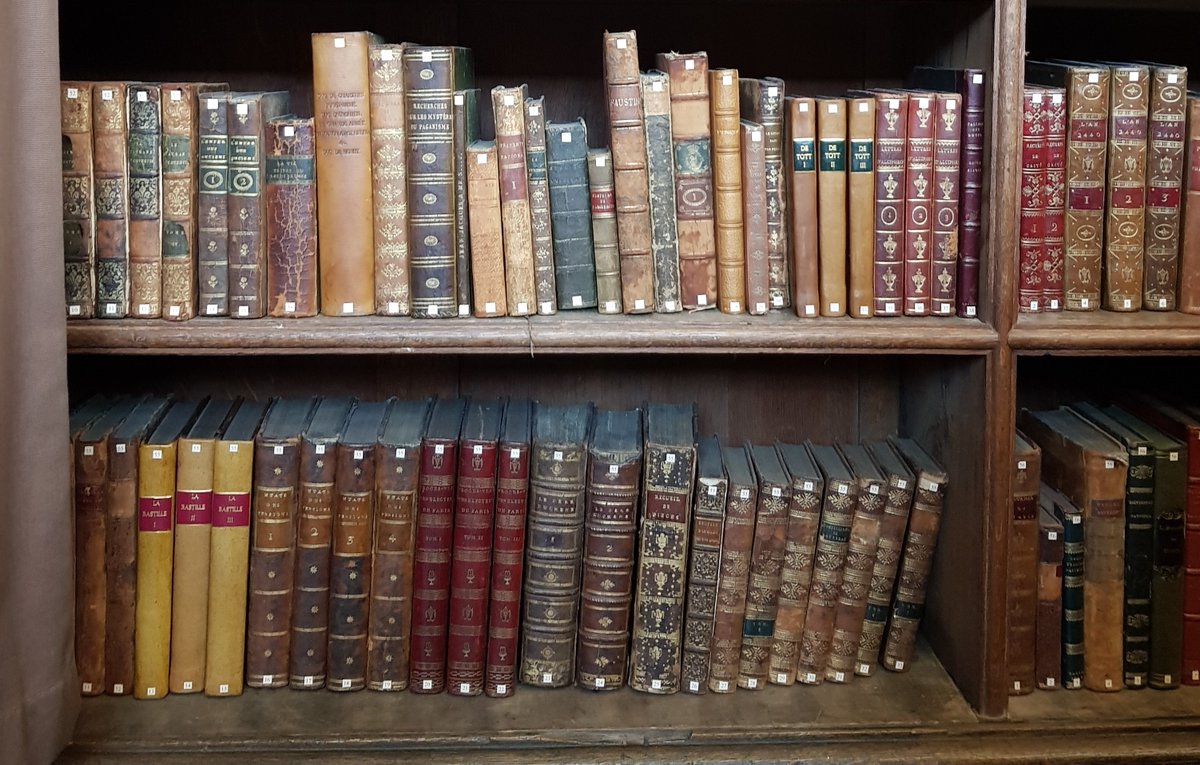 TrinCollLibCam's tweet photo. Mary Innes-Ker, Duchess of Roxburghe, was born #otd in 1915. We celebrate her life and legacy through the work we do on the amazing #CreweCollection, which she bequeated to Trinity Library. Read more about it at https://t.co/h2D5SXTO6I. https://t.co/PwT8GUJILN