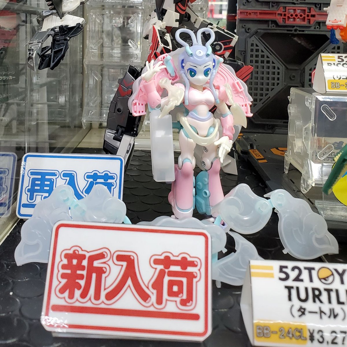 toy_yamashiroya's tweet photo. 5階売場に新入荷🎵
#52TOYS
「#FANTASYBOX FB-03 嫦娥(ジョウガ)」
5,478円(税込)💰
「52TOYS POPUP STORE」開催中📢
#ヤマシロヤ 5階売場直通📞03-3831-2407
#FANTASYBOX #嫦娥 #MEGABOX #BEASTBOX @52TOYSJP https://t.co/a8MPaF5O4L