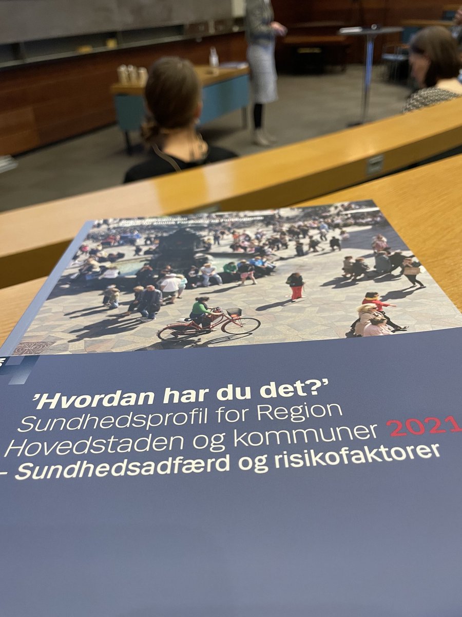 ninahucl's tweet photo. Mens mit feed er fyldt af mit gamle liv i form af #offdig, fylder det i mit nye liv i ⁦@RegionH⁩, at vi i dag sammen med ⁦@CKFF_RegionH⁩ offentliggør regionens Sundhedsprofil. Havde fornøjelsen af at byde velkommen - men bekymrende tal #hvordanhardudet #sundpol https://t.co/9xAlNNwRzi