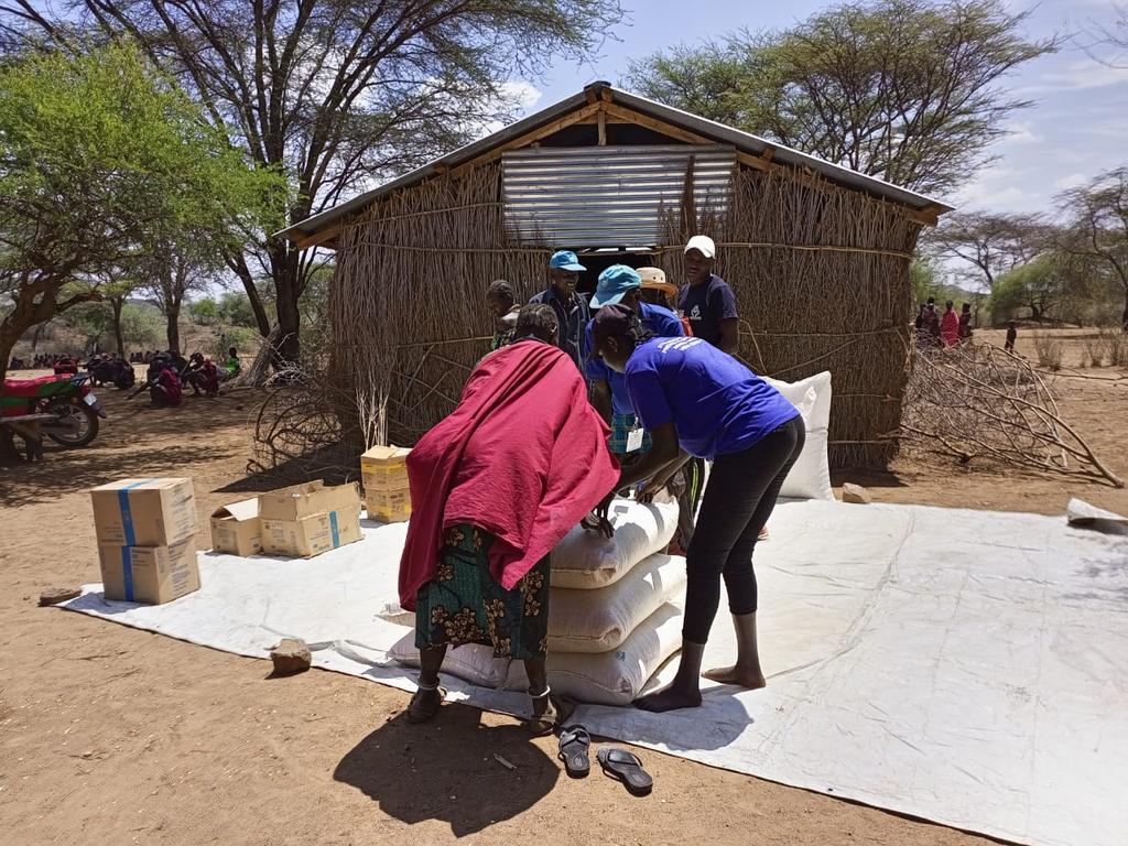 During food distributions in #KapoetaEast, <a href="/oprdsouthsudan/">0rganization For Peace Relief,andDevelopment(OPRD)</a> robust verification teams ensure registered beneficiaries receive their right food entitlements.
Looking forward to honing all the remaining food distributions with due diligence.