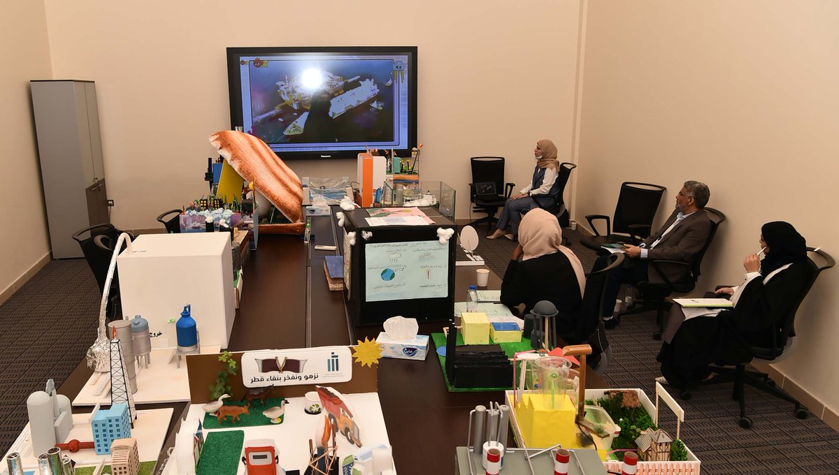 GPC_QU's tweet photo. GPC conducted the 8th GASNA Competition, on March 21,2022
اقام مركز ابحاث الغاز فعالية تحكيم مشاريع مسابقة غازنا الثامنة في 21 مارس 2022 https://t.co/iIhwyz009O