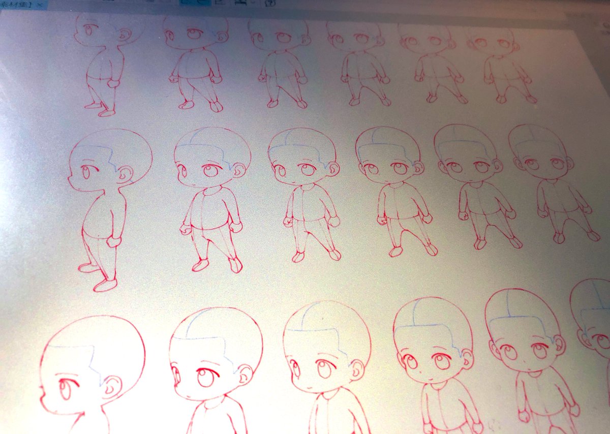 【ちびキャラのアングル素材集】
もうすぐ作画完成します‼️

今回の素材は
①ちびキャラの顔のみ素材集
②ちびキャラの顔+全身の素材集

の2パターンになる予定です📔✨

体は自分で描ける!顔だけで十分‼️
って人は『顔のみ』でも使えます✨

ミニキャラが苦手な人の
お役に立てれば嬉しいです🙇‍♂️✨ 