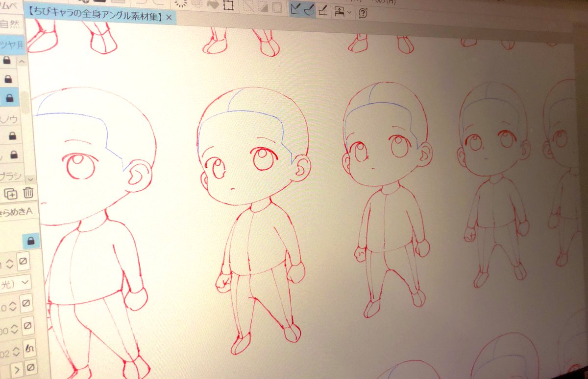 【ちびキャラのアングル素材集】
もうすぐ作画完成します‼️

今回の素材は
①ちびキャラの顔のみ素材集
②ちびキャラの顔+全身の素材集

の2パターンになる予定です📔✨

体は自分で描ける!顔だけで十分‼️
って人は『顔のみ』でも使えます✨

ミニキャラが苦手な人の
お役に立てれば嬉しいです🙇‍♂️✨ 