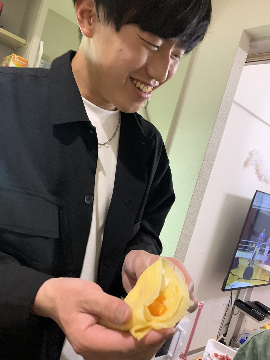 kimiore_jp's tweet photo. キミオレバンド会兼鑑賞会🍊🍊 https://t.co/bpOSjVkyRk